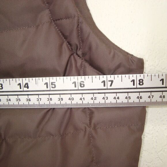 Eddie Bauer Womens Yukon Model BD550 Down Vest LOOKS NEW! - Picture 5 of 14